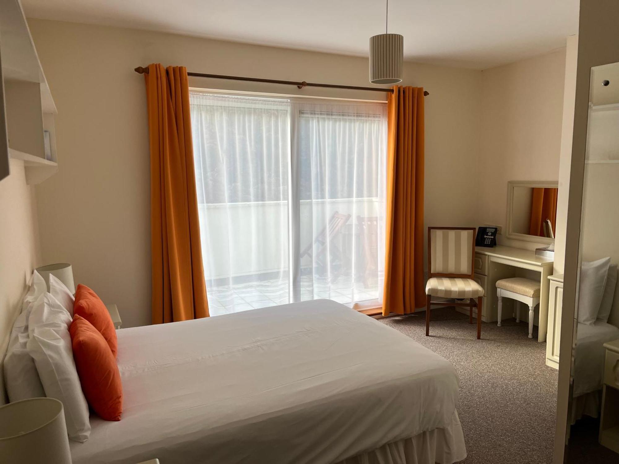 The Prince Of Wales Hotel St Ouen's Esterno foto
