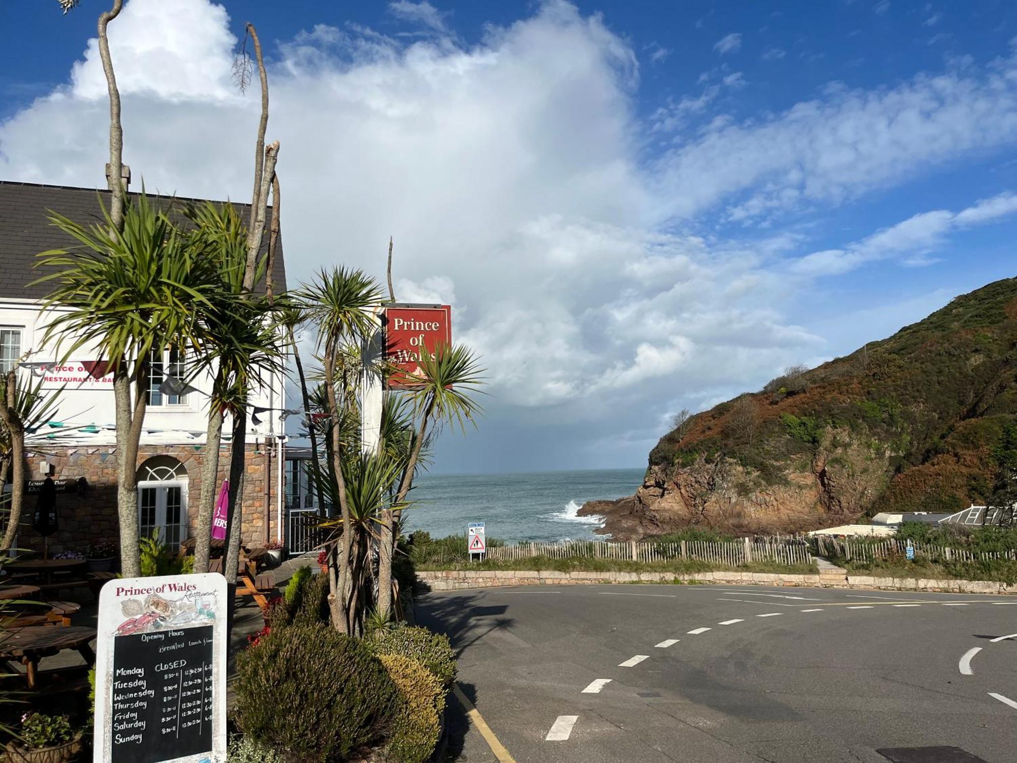 The Prince Of Wales Hotel St Ouen's Esterno foto