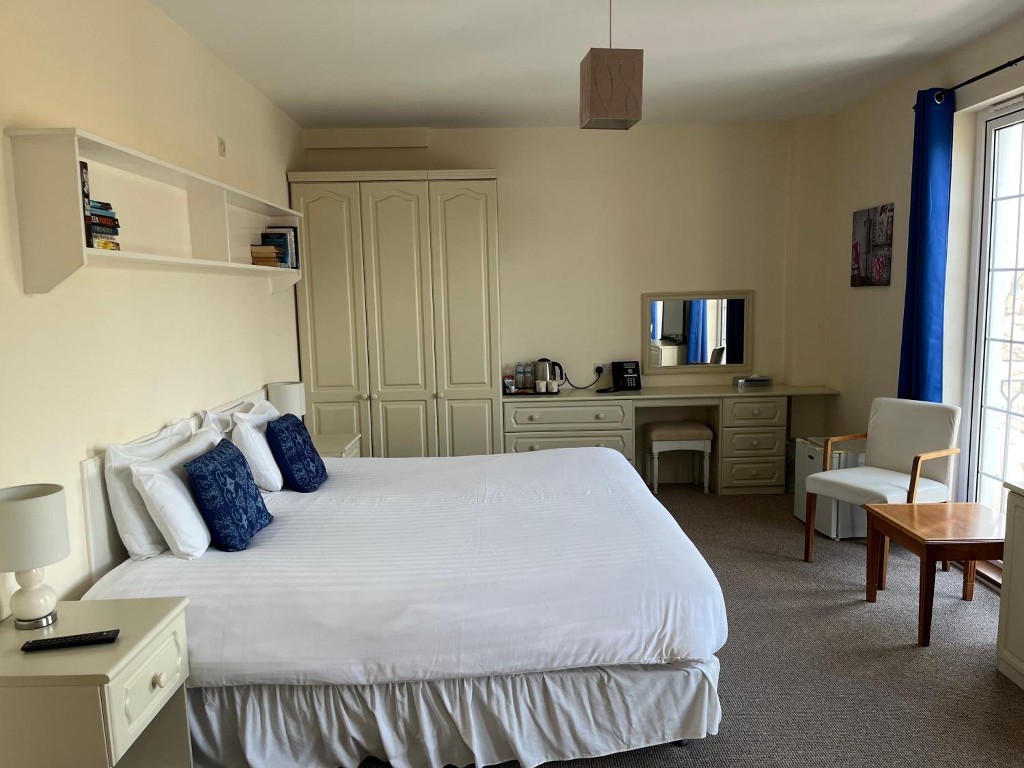The Prince Of Wales Hotel St Ouen's Esterno foto